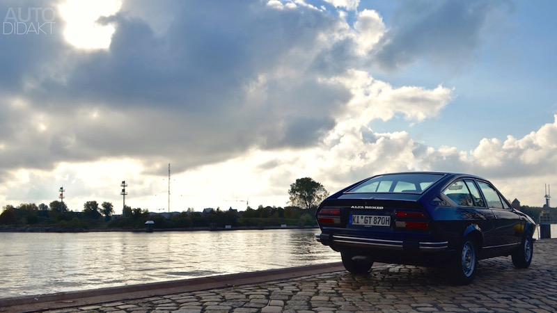 Alfa Romeo Alfetta Series 1 GTV blue